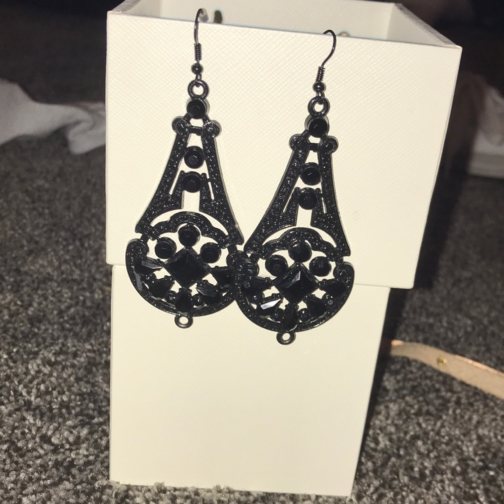 black dangle earrings